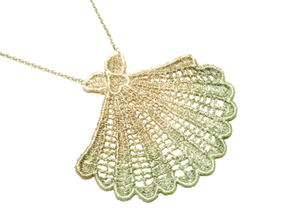 Lace Necklace Hand Dyed - Seashell in Tan and Sea Foam Green - Ombre - Customizable Colors - Summer Ocean
